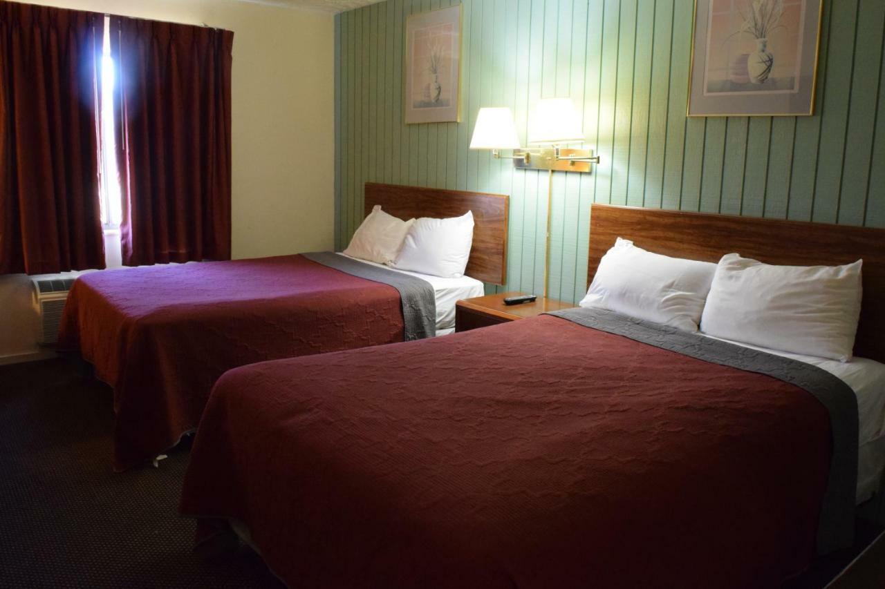 Budget Inn Ontario Ontario Center Exterior photo